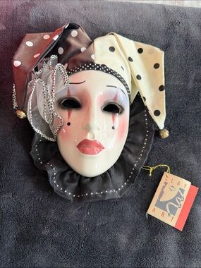 Vintage Polka Dot Harlequin Wall Mask - Black & Cream by Clay Art 1990